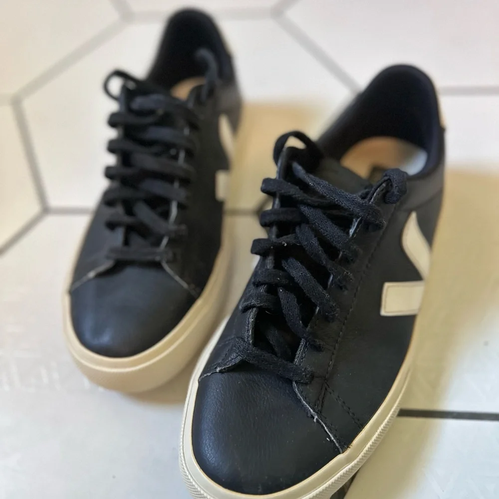 Veja Campo Easy Two Tone Leather Black and White Sneakers 41 10 - Picture 4 of 8